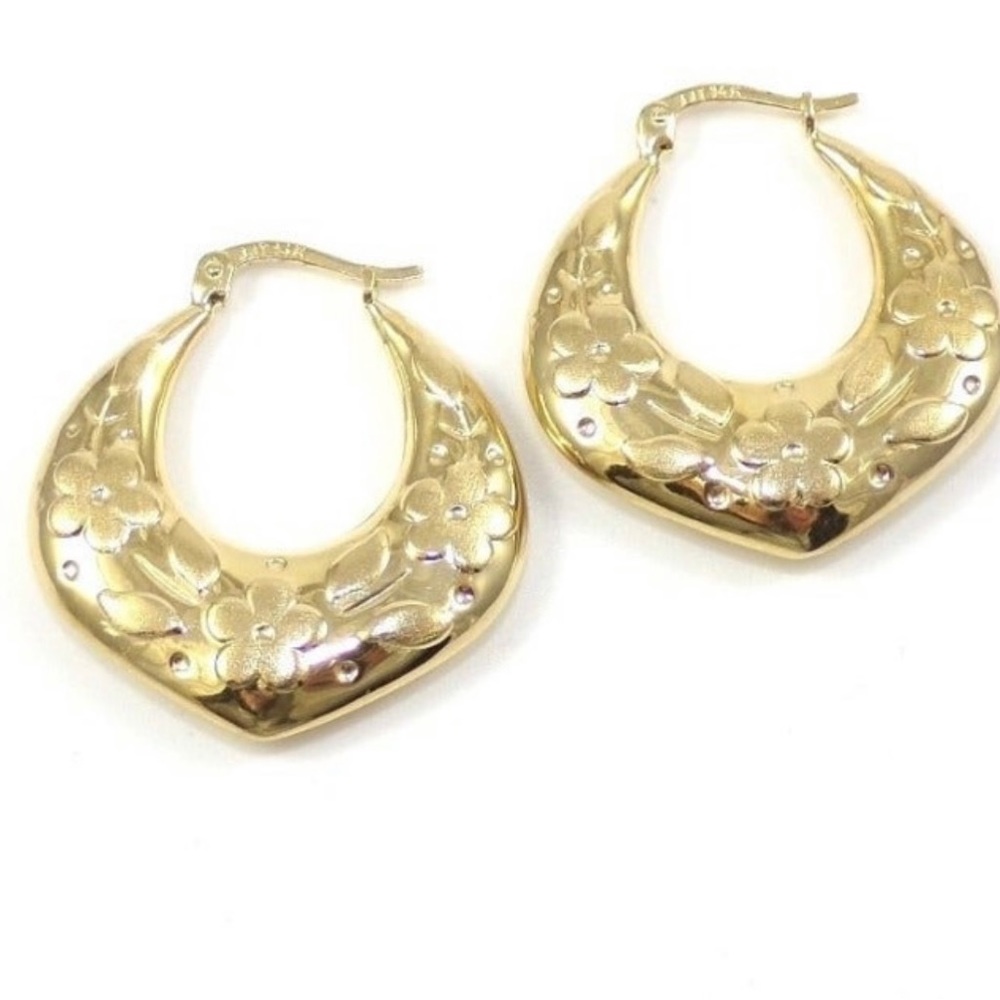* FLASH SALE* 14 KT Vintage Gold Hoops ✨
